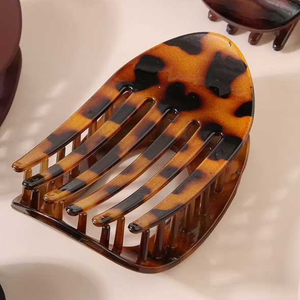 black flat hair clip back view