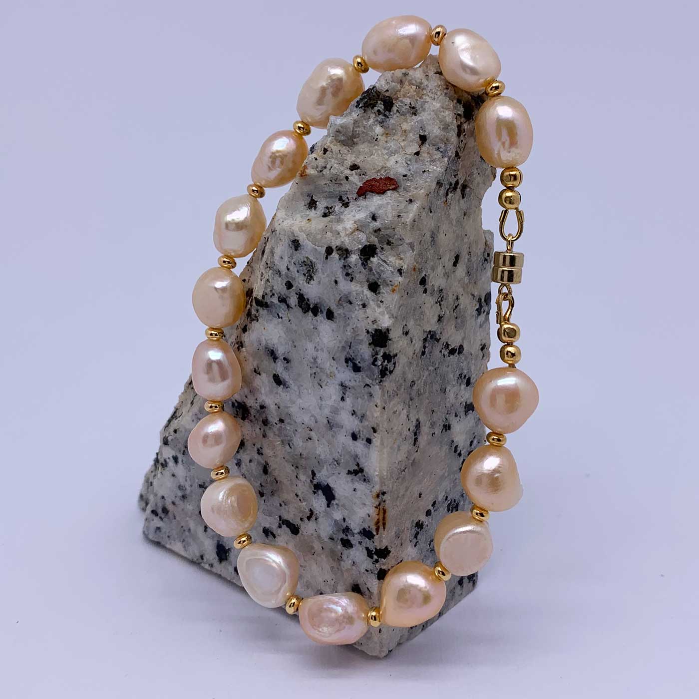 pearl gold bracelet with magnetic catch