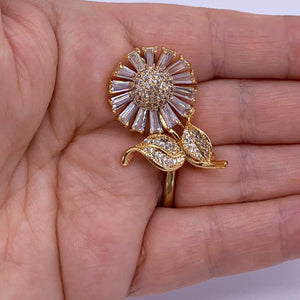 gold daisy brooch for women hand