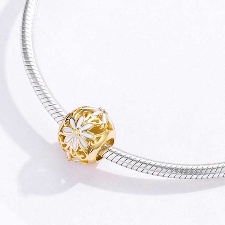 gold charm white daisies