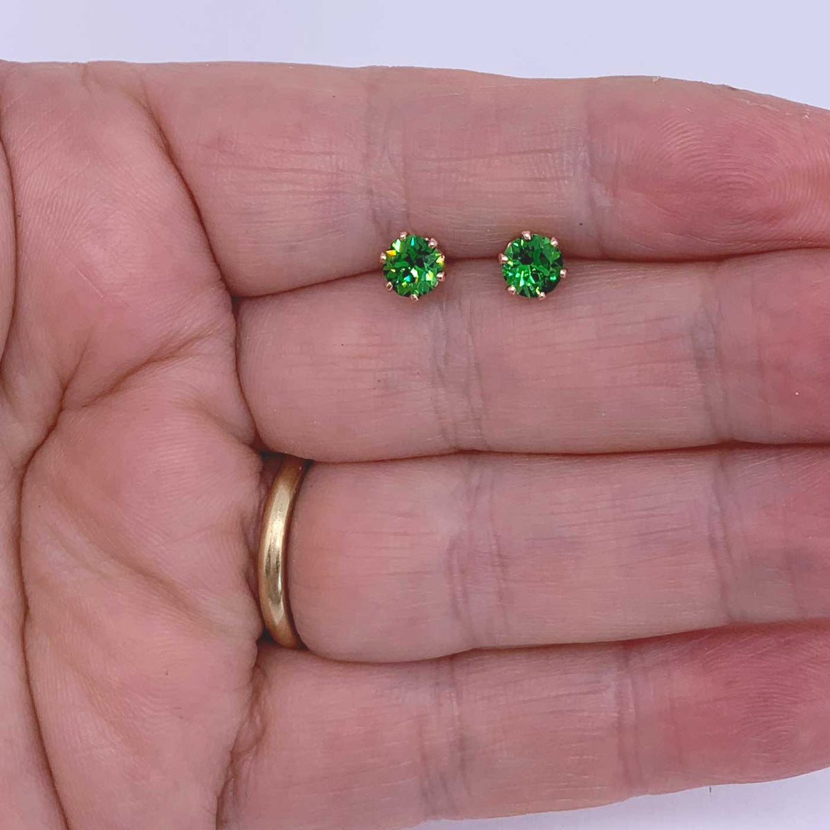 rose gold peridot stud earrings