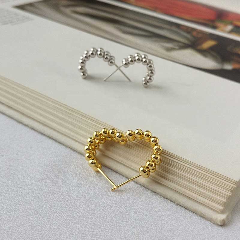 gold hoop earrings modern