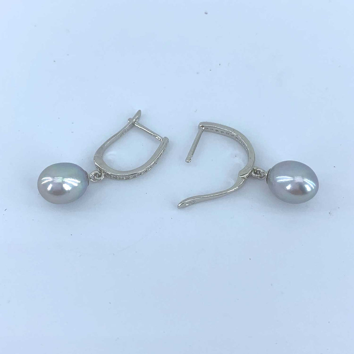 grey pearls silver huggie earrings
