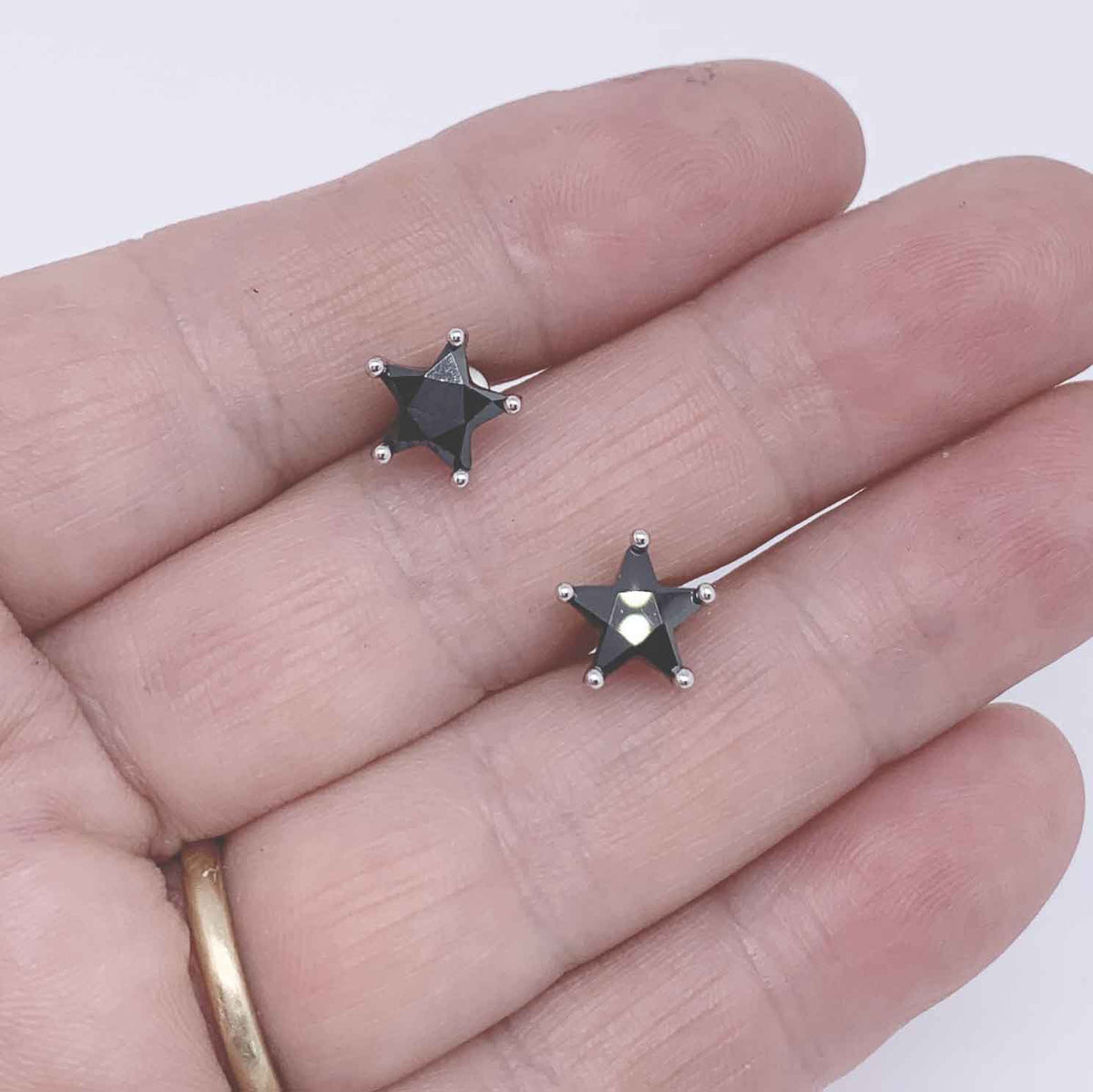 black crystal star stud earrings frenelle