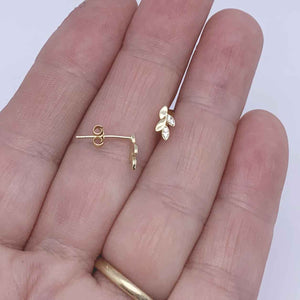 gold stud earrings frenelle