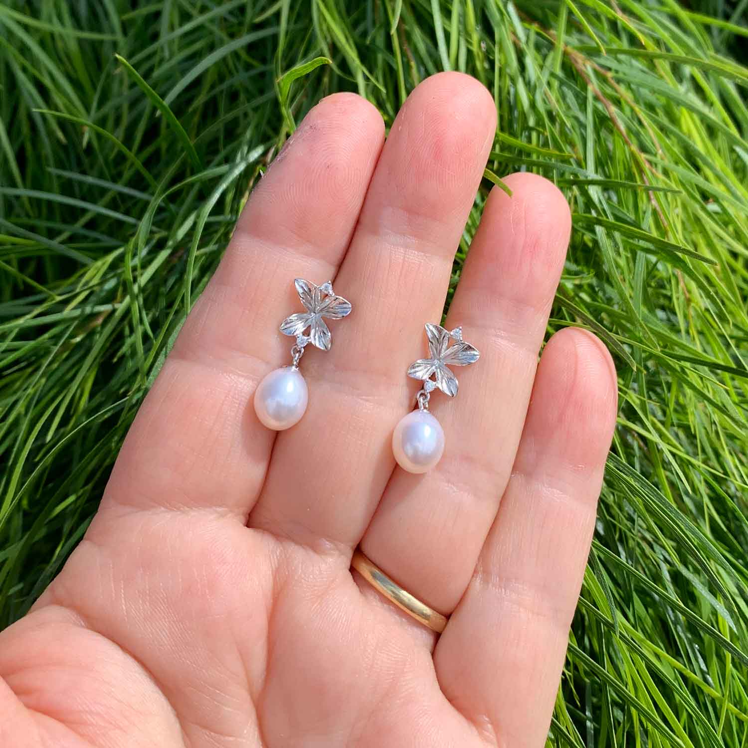 earrings jewellery silver pearl