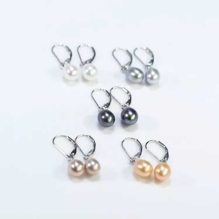 wihite pearl drop earring lots