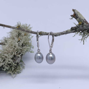 grey pearl drop earring leverback