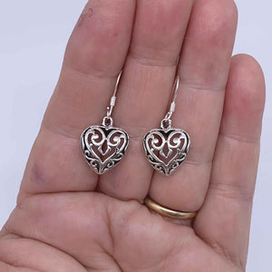 silver koru heart earrings frenelle