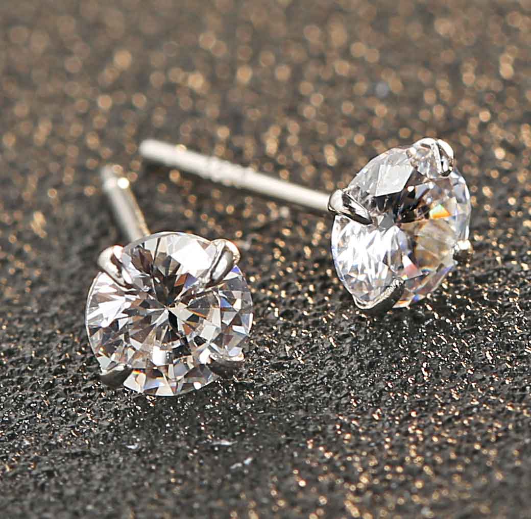 Amazon.com: Diamond Earrings Men Women Stud Earrings Cubic Zirconia Stud  Earrings White Gold Sterling Silver Stud Diamond Earrings Princess Cut Diamond  Stud Earrings 4mm Fake Diamond Earring 0.6ct: Clothing, Shoes & Jewelry