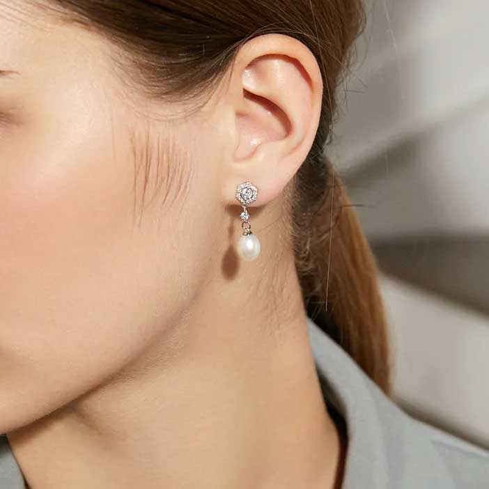 White Silver Pearl Drop Earring Bridal