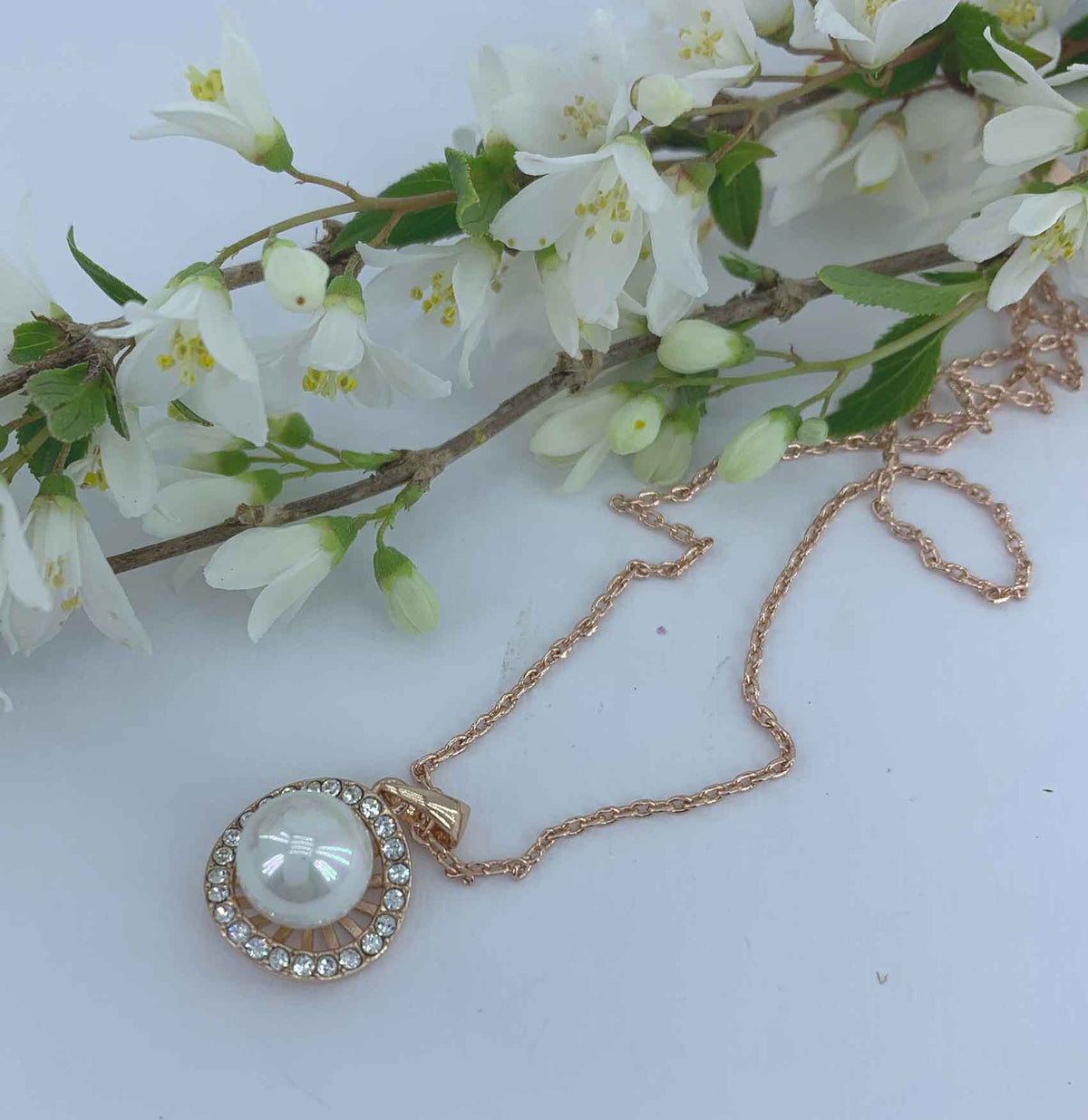 Frenelle Jewellery pearl crystal rose gold necklace