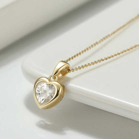 gold heart necklace