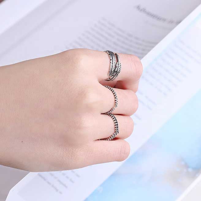 Silver adjustable feather ring jewellery