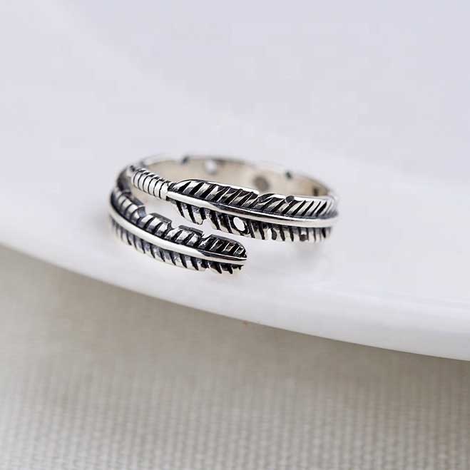 Feather plume ring clearance