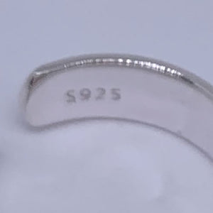 plain modern silver band ring