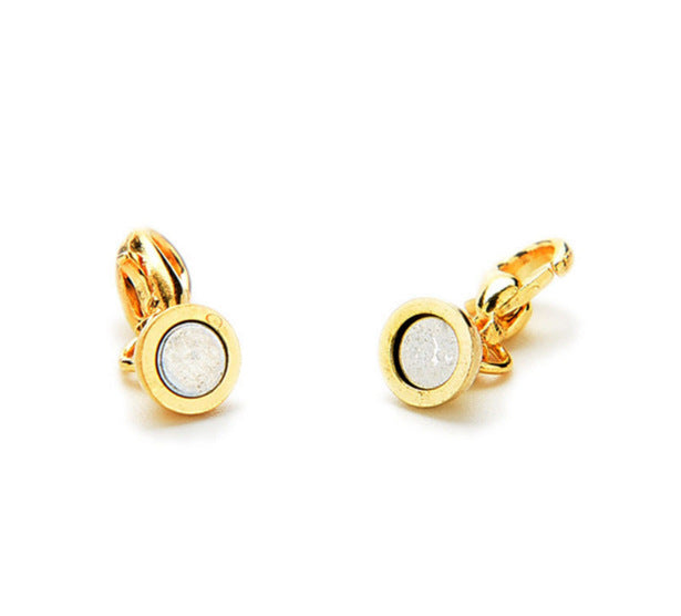 Necklace difficult to put on Gold magnetic clasp adapter
