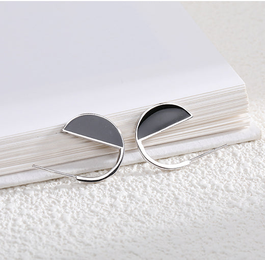 NZ black modern silver earrings