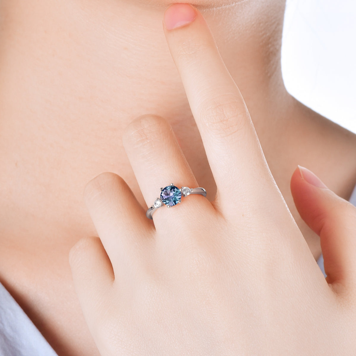 Rose-Gold Crystal Alexandrite Ring "Amal"